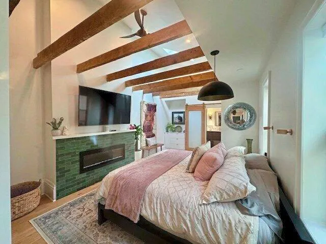 organic apples in market set germany