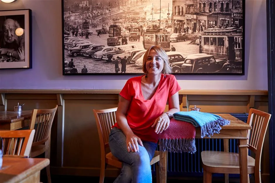 jetlag recovery sunlight exposure travel airport