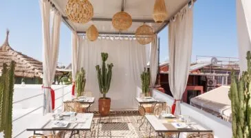 listening couple emotional connection