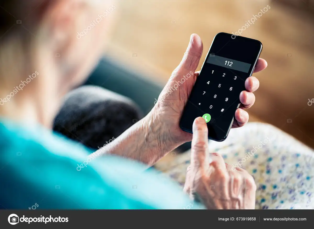 emergency call senior smartphone assist germany