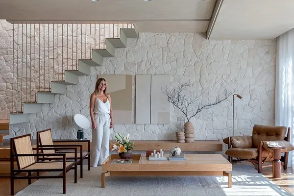 minimalist suitcase packing travel