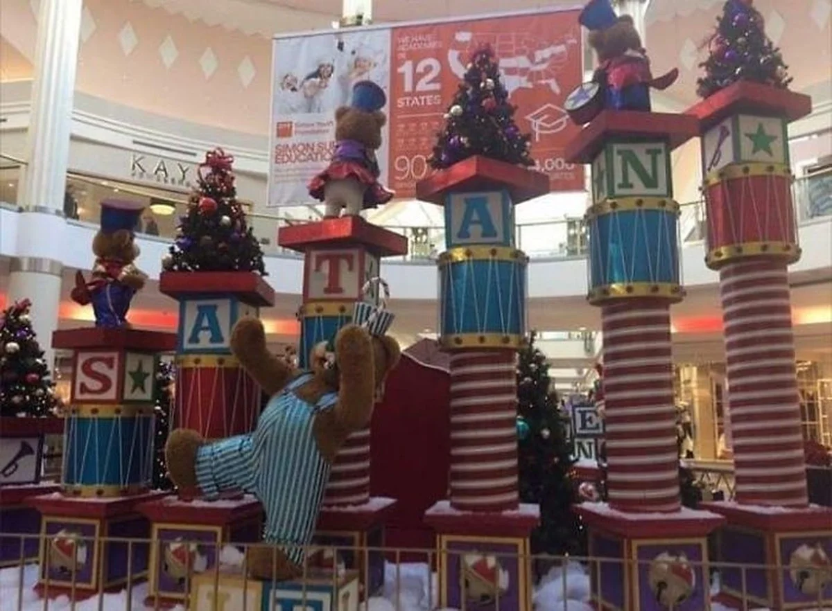 Experten enthüllen: Dieses eine Deko-Teil lässt deine Wohnung an Weihnachten sofort alt aussehen - image 1