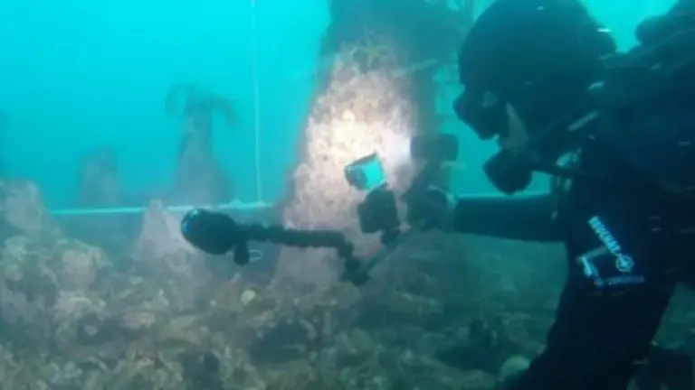 Forscher glaubten an Kartenfehler: Diese 7000 Jahre alte Atlantik-Mauer stellte alles infrage