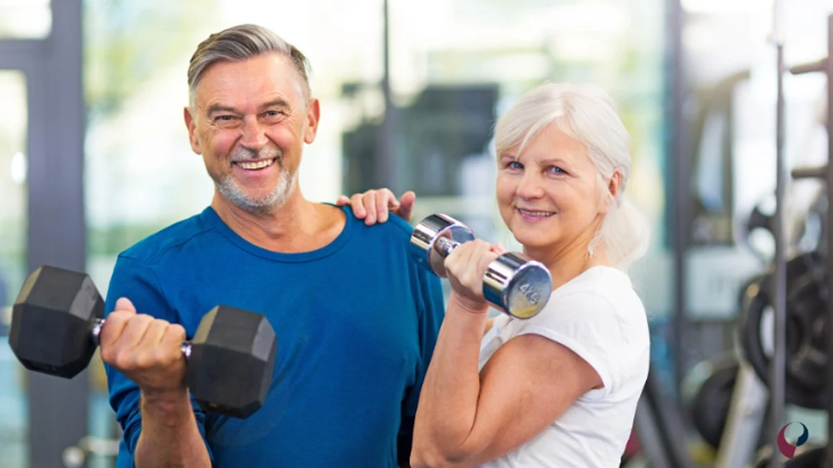 Hör auf, dein Blutdruckmedikament zu verschwenden: Diese 79-Jährige hob 77 Kilo nach dem Gespräch mit ihrer Tochter - image 2