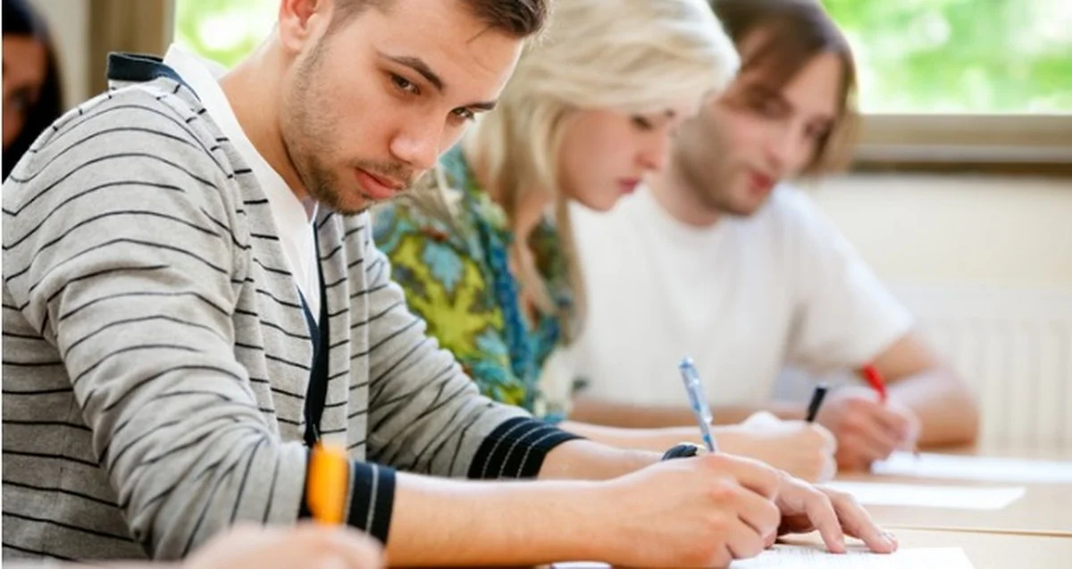 Rektoren schlagen Alarm: Diese 11 Schüler haben es verraten – und bald sind Sie dran. - image 2