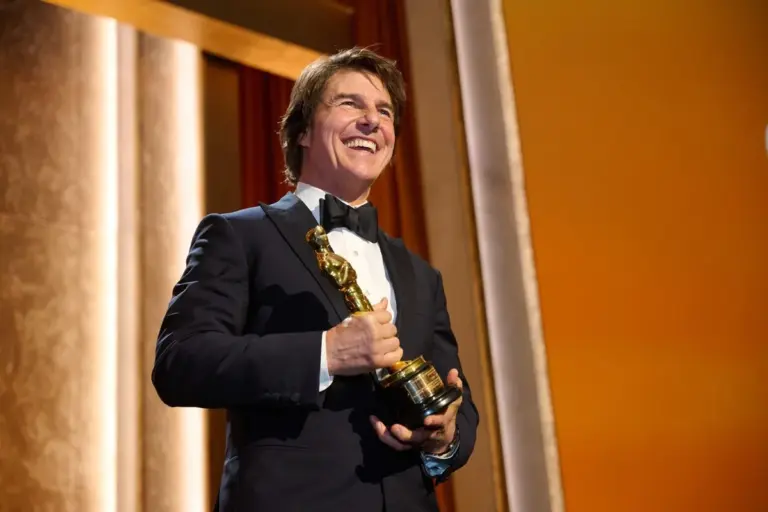 Warum Tom Cruise diesen 140-Dollar-Kuchen jedes Jahr verschickt – und ich nichts davon wusste