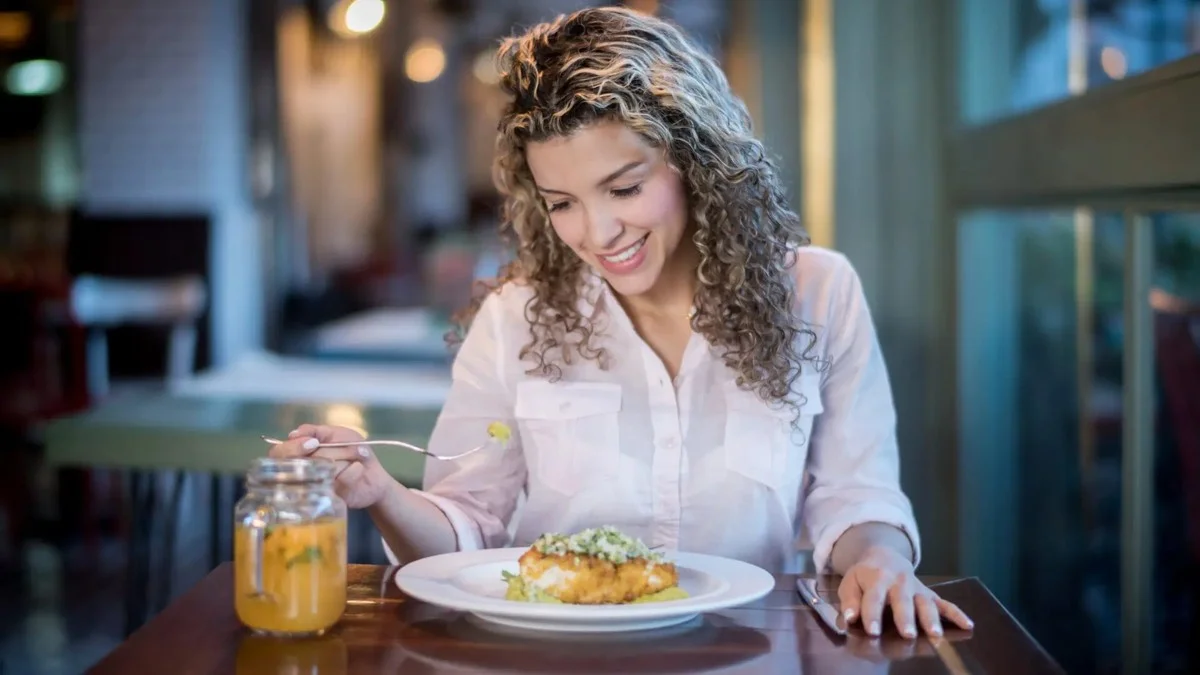 Die falsche Scham: Warum ich meinen besten Tischpartner immer mit nach Hause nehme - image 1