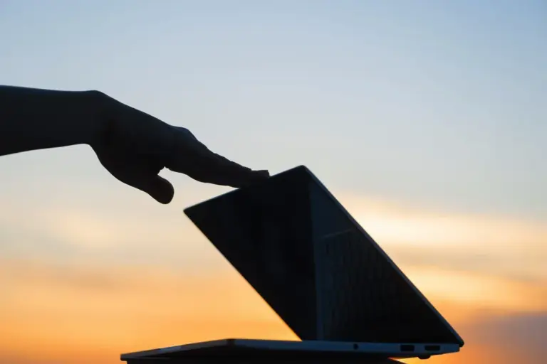 Diesen einen Fehler machen 9 von 10 Deutschen im Urlaub – und ruinieren damit ihre Erholung!