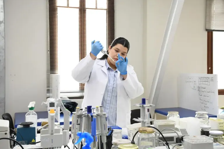 Doping im Labor: Wie diese Forscherin den Code gegen Krebs entschlüsselte – und warum ihr niemand zugehört hat