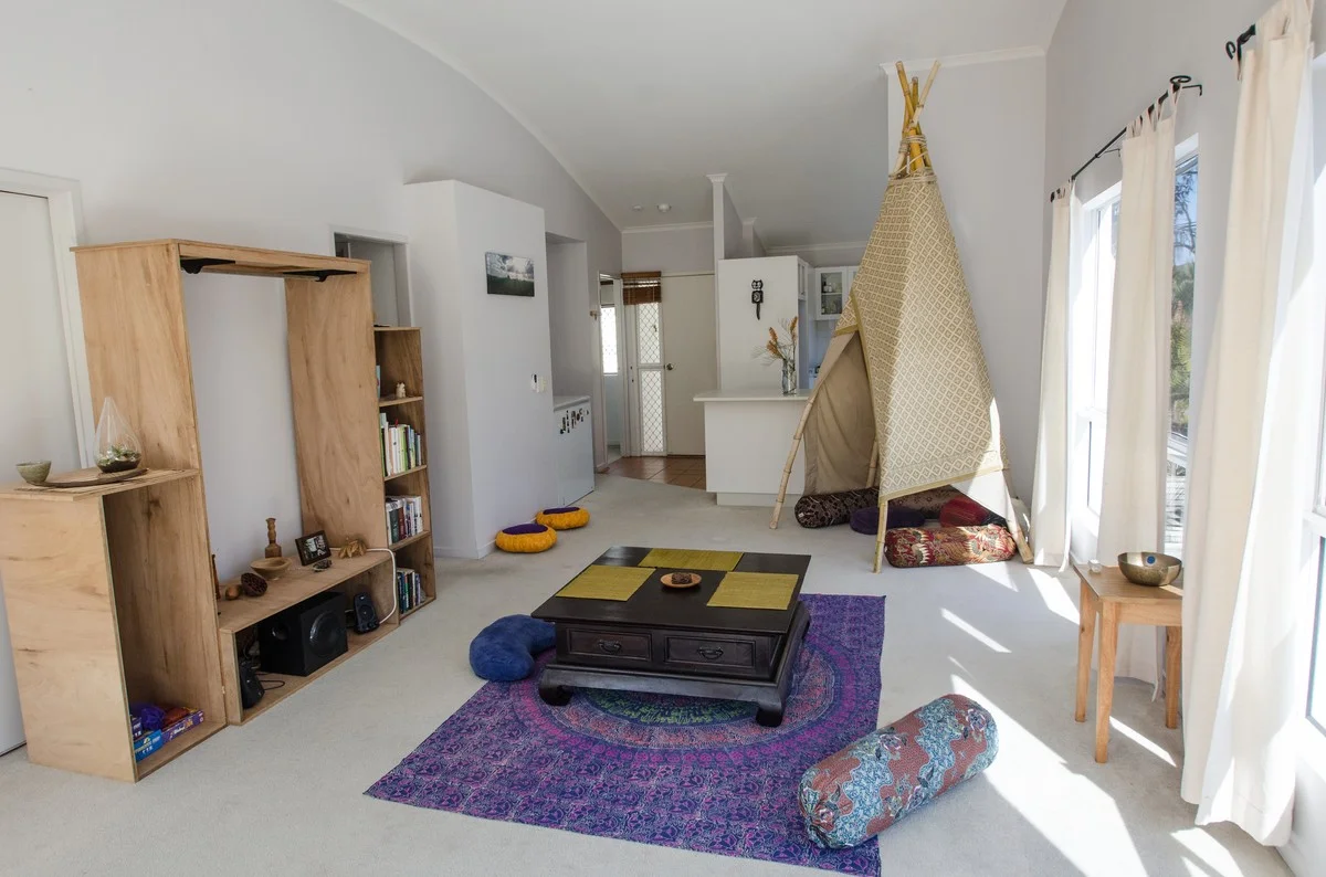 Sie haben alles verkauft: Dieses Paar (57/60) lebt ohne Möbel und wird körperlich stärker - image 1