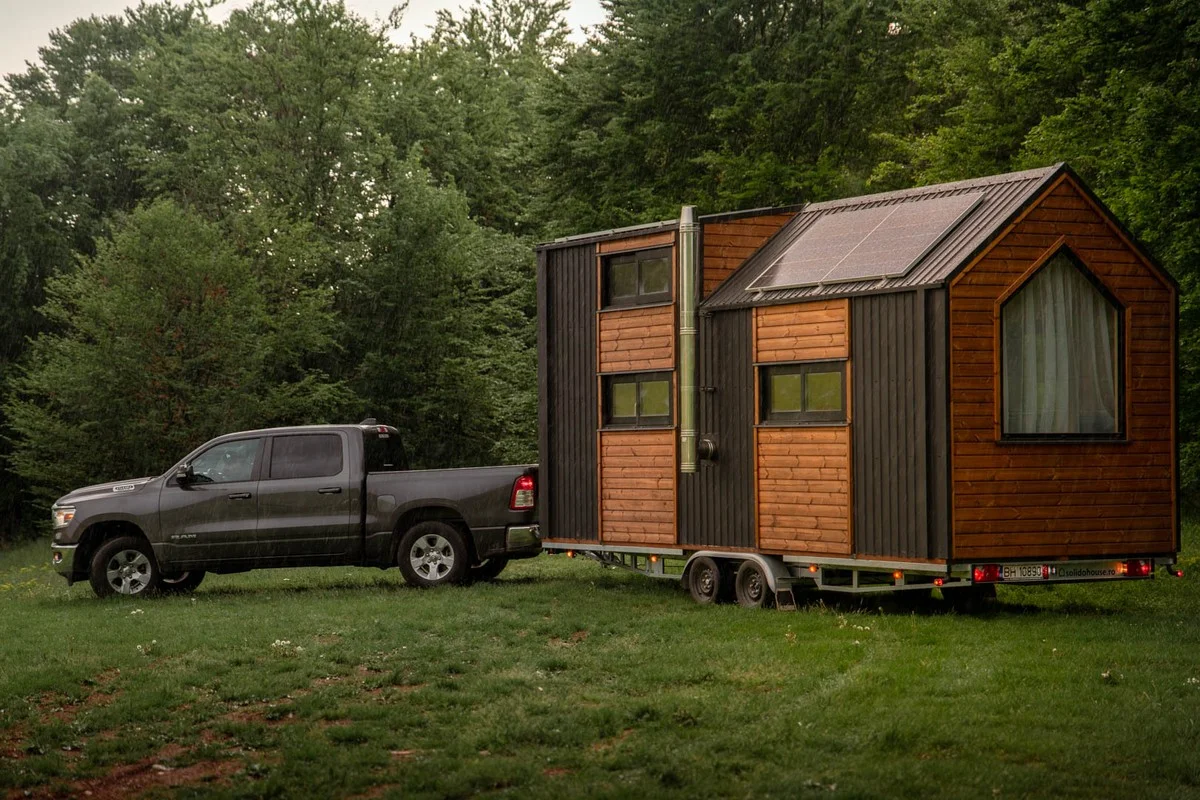Strom weg, Handy weg: Deshalb werfen Sie Ihr ganzes Geld für Müll weg - image 1