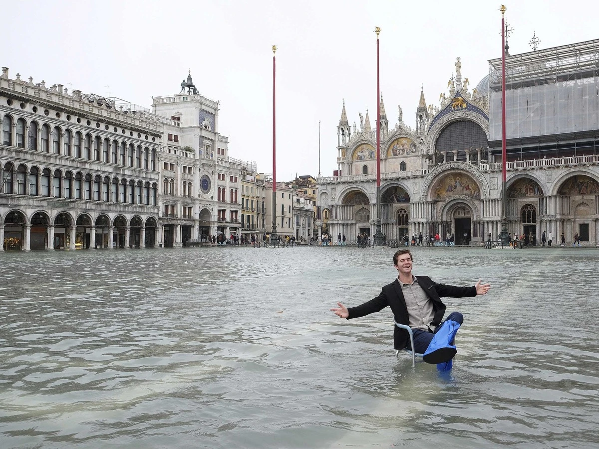 Tausende Fische flüchten in Venedigs Gassen – aber nicht wegen der Touristen - image 1
