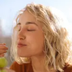 Warum dein Handy dich süchtig macht: Der uralte Trick von TikTok und Populisten