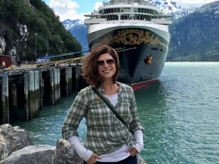 50 Kreuzfahrten Veteranin packt aus: Warum diese teure Kabine Ihr Urlaubsgeld verbrennt