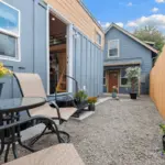 Drei Mini-Bauten im Garten: Emily verdient jetzt 4.550 $ – und Sie?