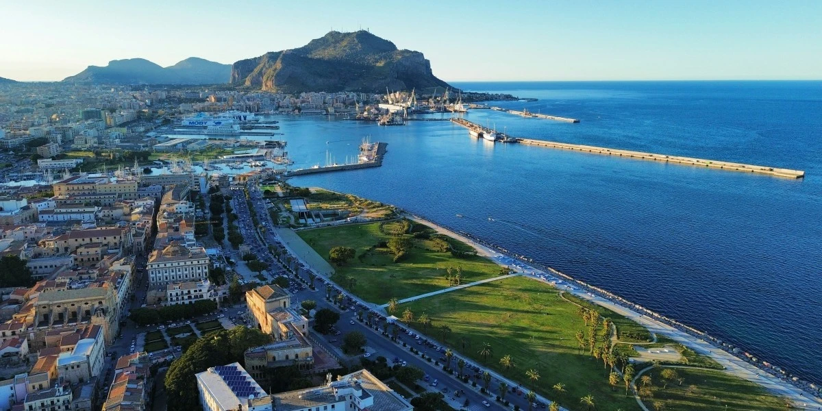 Nach 30 Jahren Ehe: Sie kündigte Job und Scheidung – und fand ihr Glück in dieser Stadt - image 2