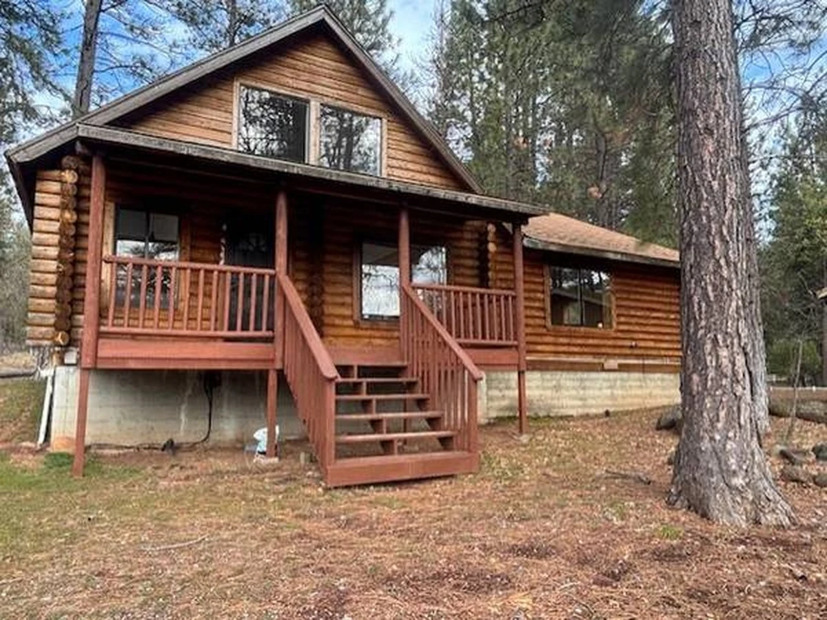 Sein Haus wurde ausgeraubt – dann kaufte er für 7500 Dollar DIESE Hütte und kündigte seinen Job - image 2