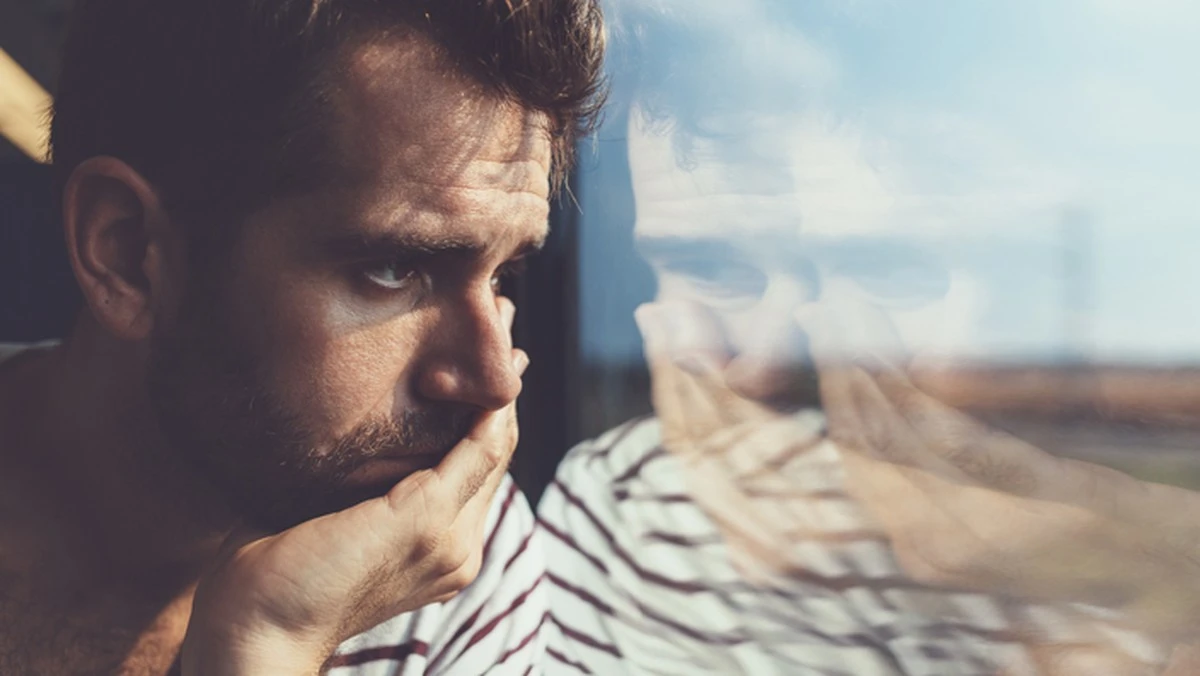 Warum Witwer oft zerbrechen – und die meisten Frauen das einfach wegstecken. - image 1