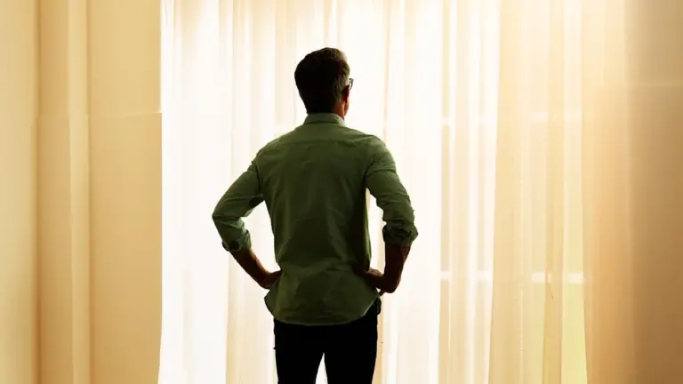 Warum Witwer plötzlich anfälliger für Demenz sind – und Frauen erstaunlich schnell resilient werden