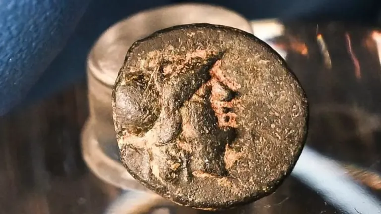 Die 2000 Jahre alte Münze, die Berlin plötzlich griechisch macht