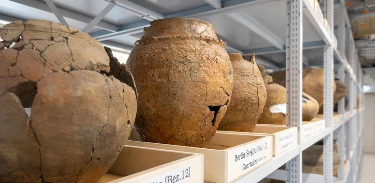 Die 2000 Jahre alte Münze, die Berlin plötzlich griechisch macht - image 2