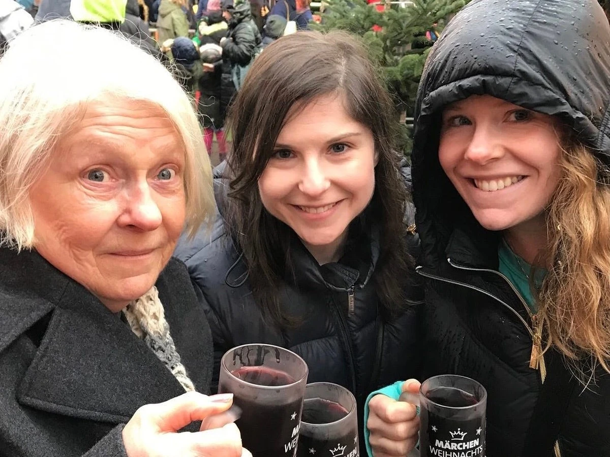 Ich zog zurück zu meiner Mutter – und stritten uns über den Geschirrspüler (bis es lebensrettend wurde)