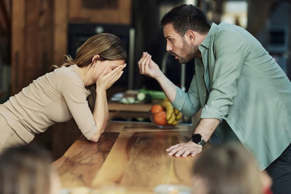 Nach 30 Jahren Ehe: Sie kündigte, ließ sich scheiden und fand DAS im Ausland - image 2